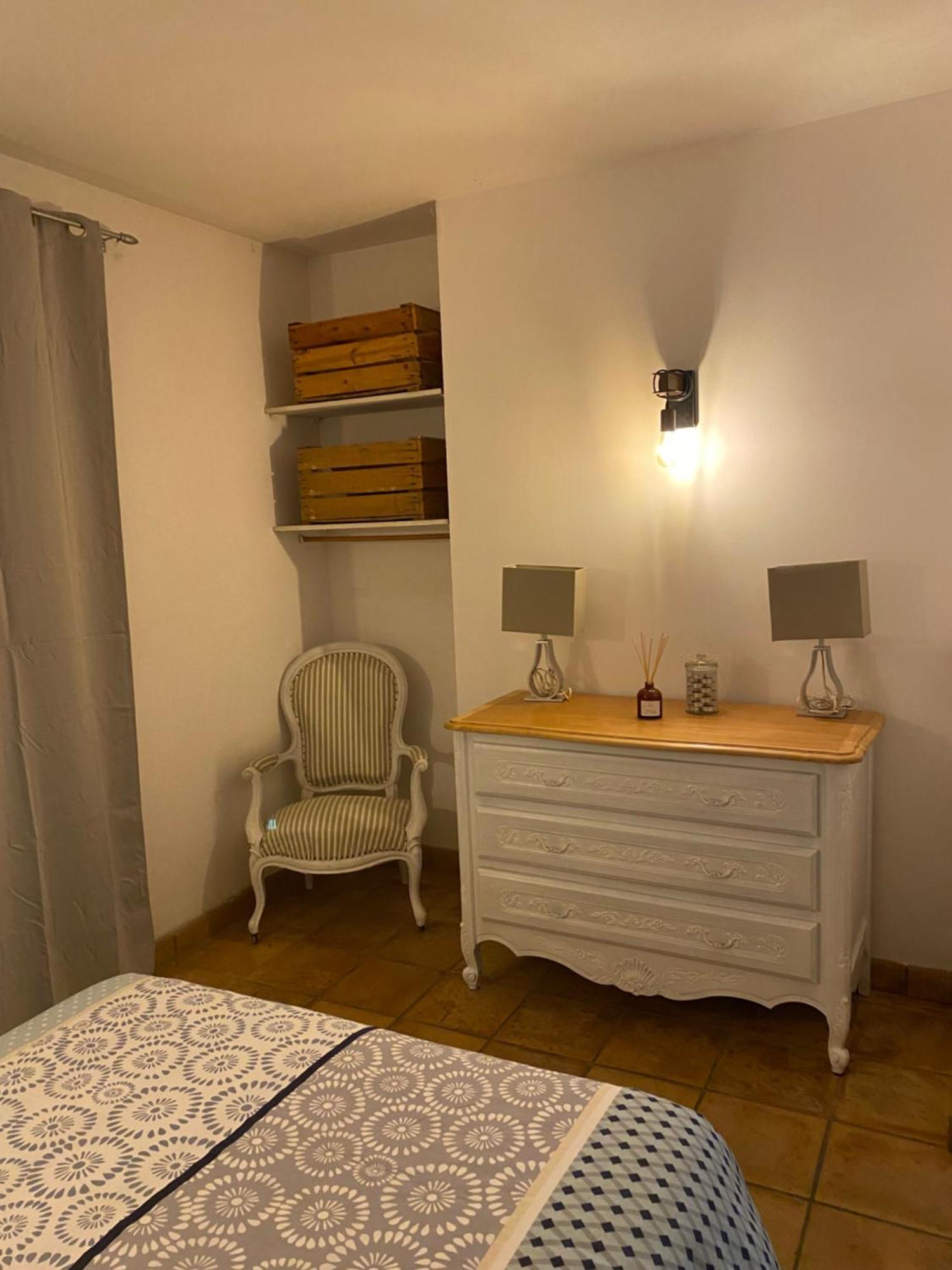 ארל Maison Dans Village Calme מראה חיצוני תמונה